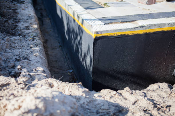 Professional Exterior Waterproofing technician working in Chillicothe, IL